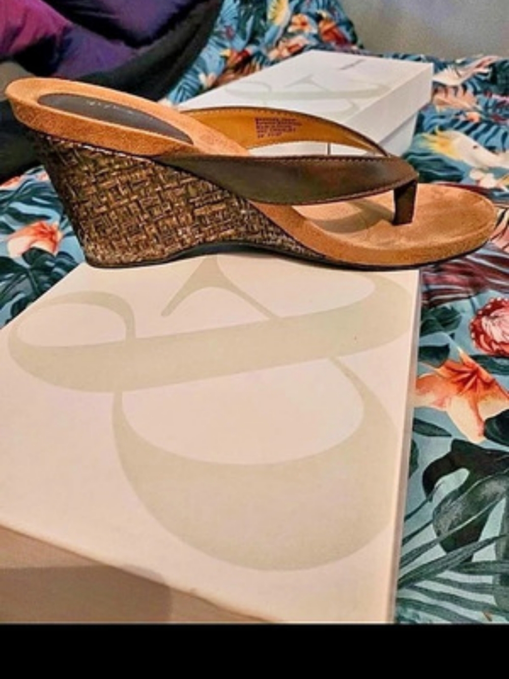 Style&co. Chicklet Wedge Thong Sandals. Brown Size 8